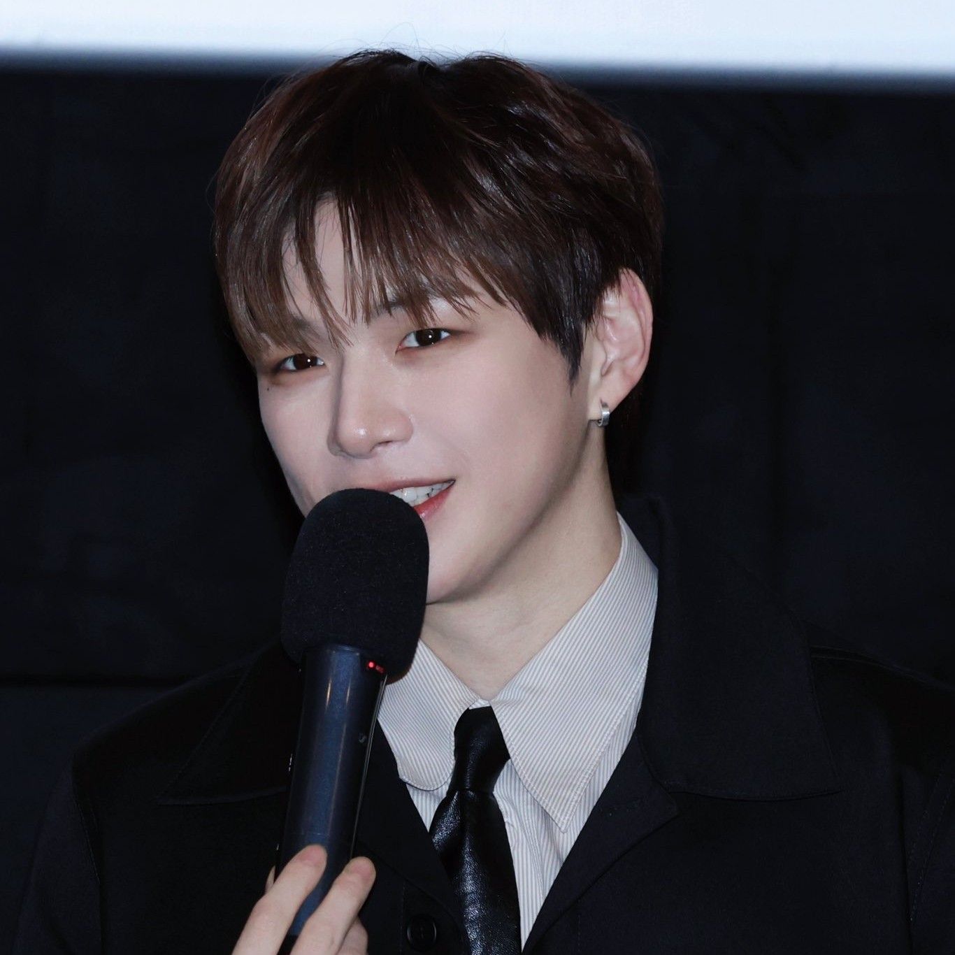 강다니엘 최근 활동샷