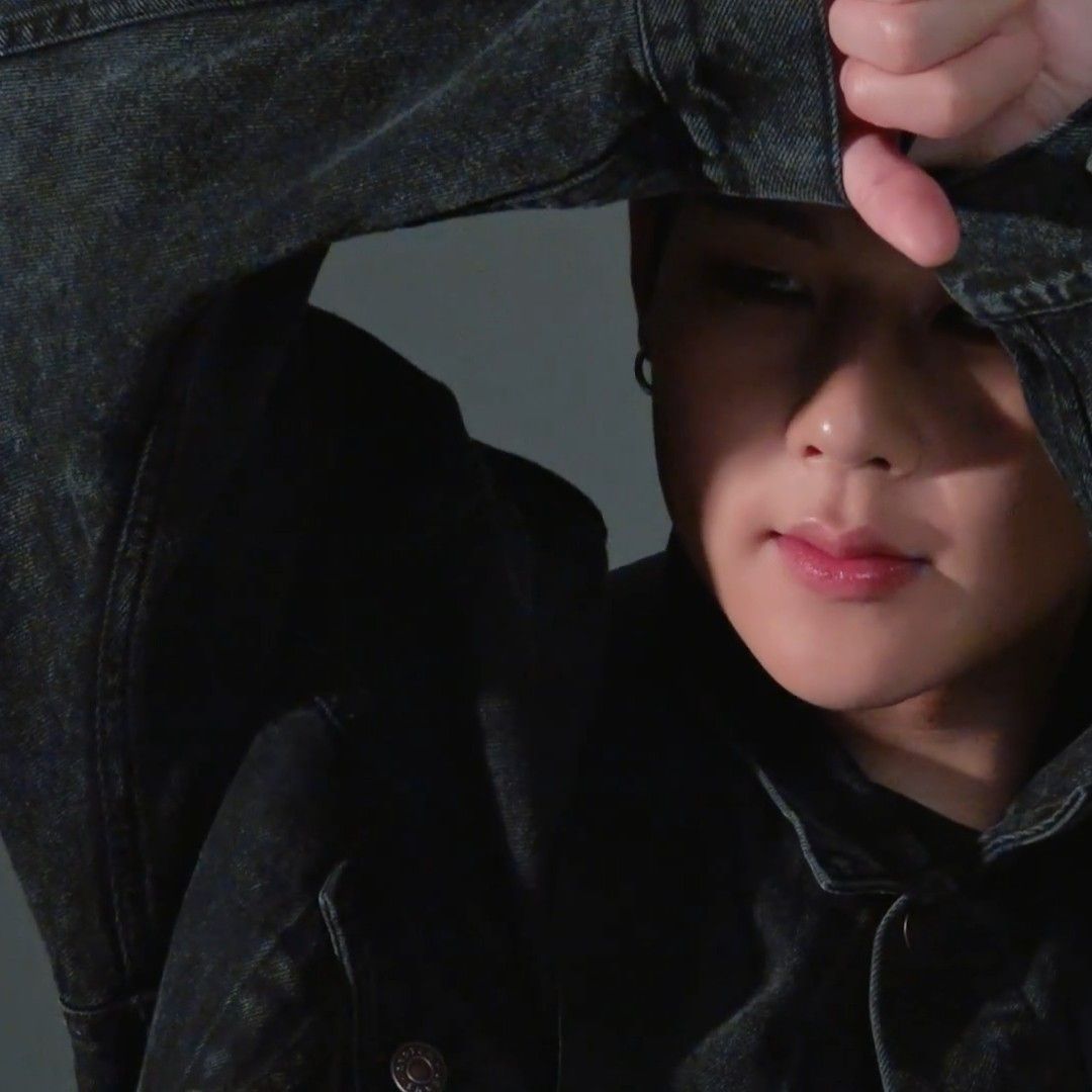 周宪 (MONSTA X)的最新活动照片