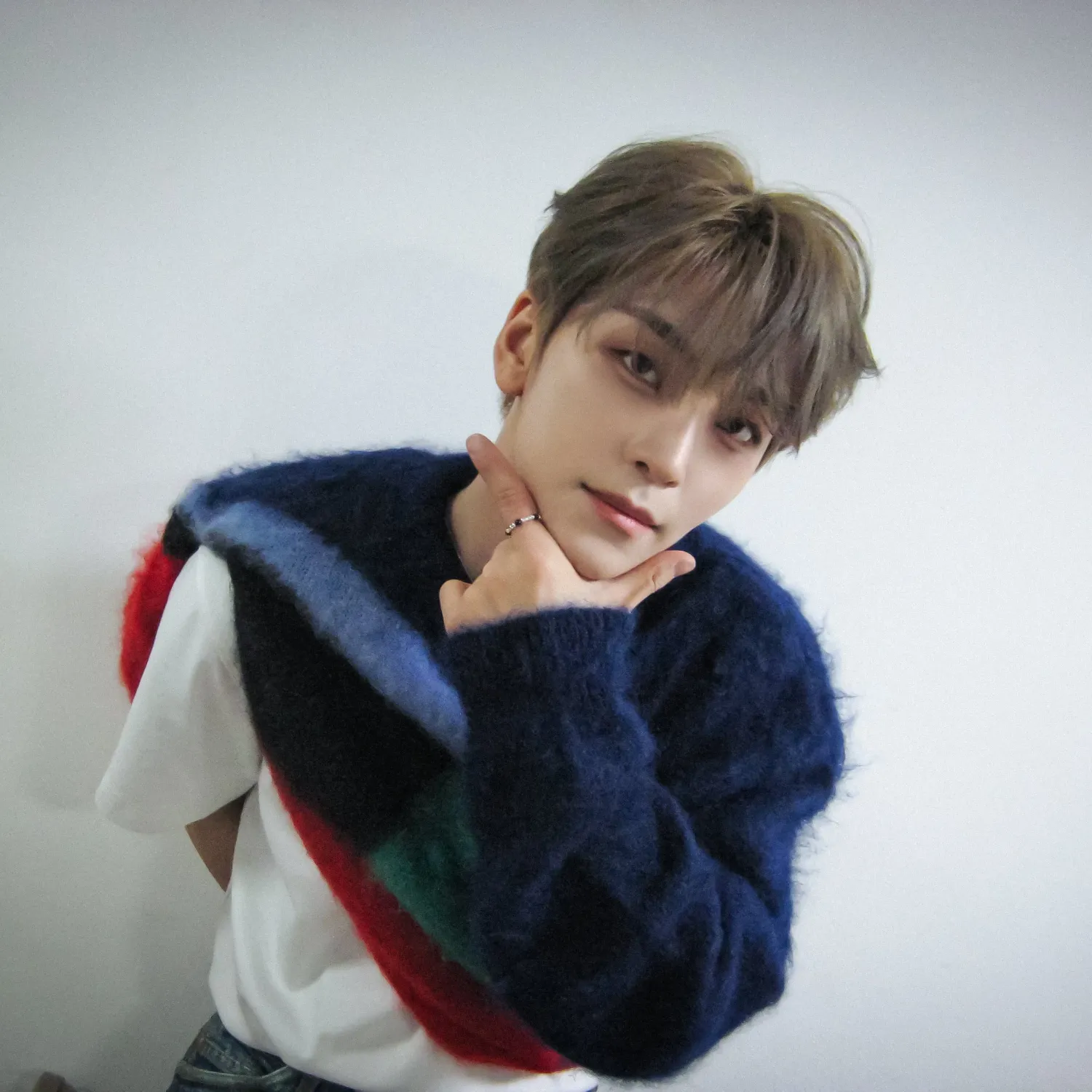 Behind-the-scenes cut of He Xinlong (ALPHA DRIVE ONE)