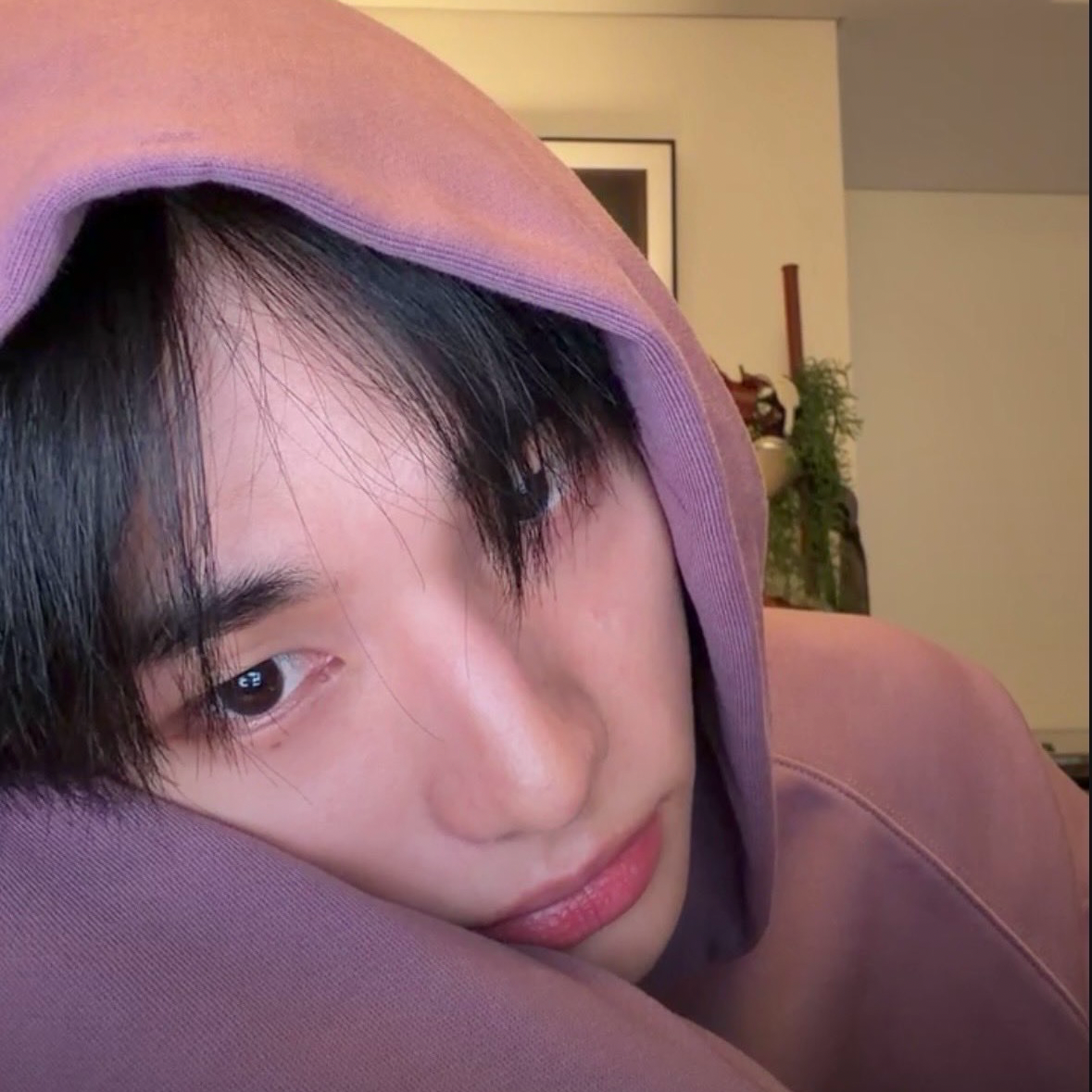 Latest photo of Hyunjin (Stray Kids)