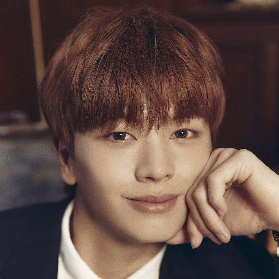Behind-the-scenes cut of Yook Sungjae (BTOB)