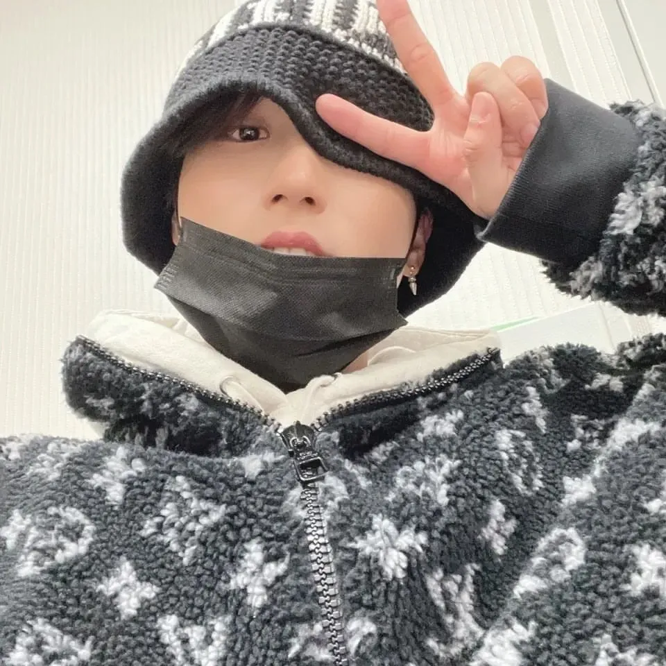 Latest photo of HAN (Stray Kids)