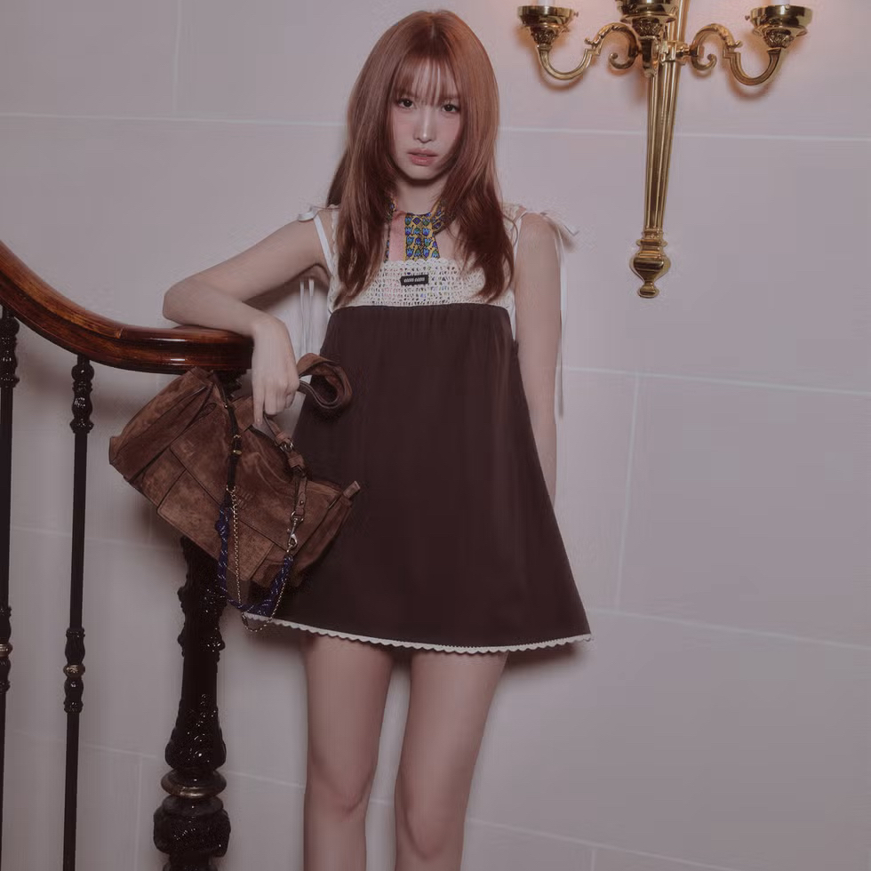 Foto aktivitas terbaru Momo (TWICE)