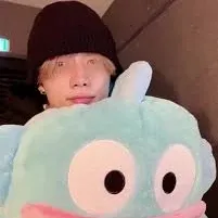 善旴 (THE BOYZ)的最新照片