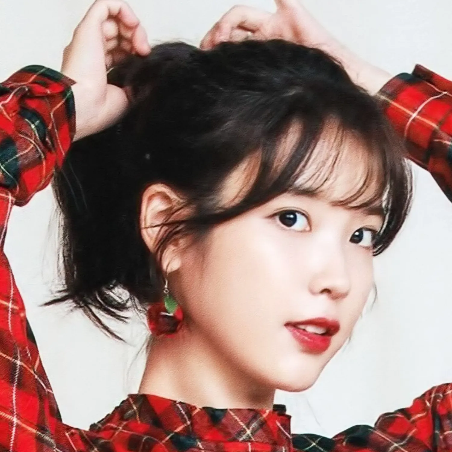 아이유의 최신 사진