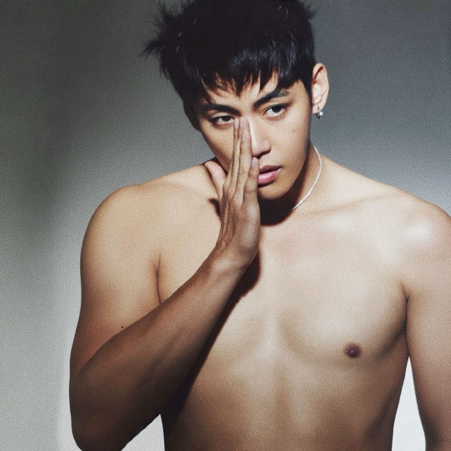 Foto terbaru V (BTS)