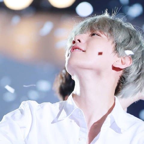 EXO의 비하인드 컷