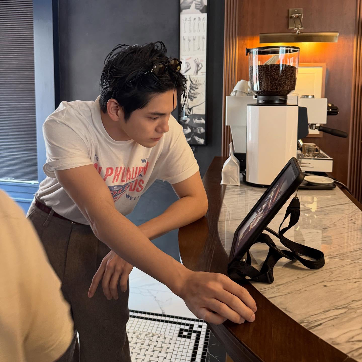 옹성우의 비하인드 컷