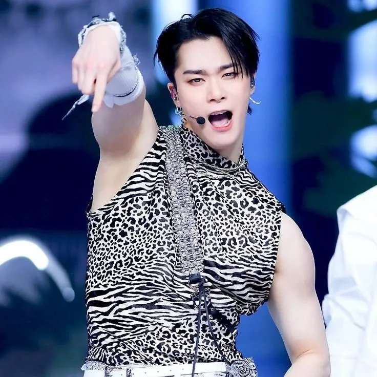 아스트로 최근 활동샷