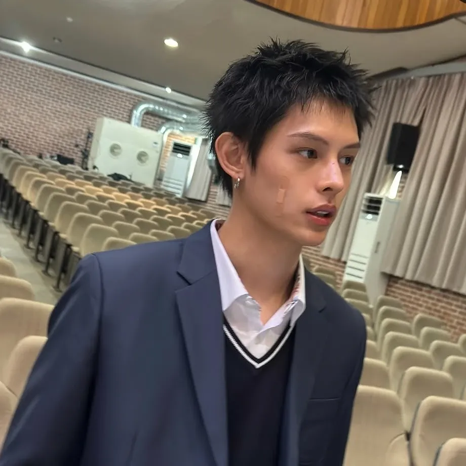 Recent activity shot of James (CORTIS)