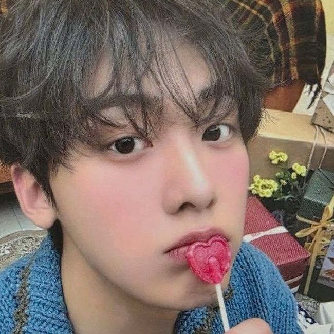 Behind-the-scenes cut of Sanha (ASTRO)