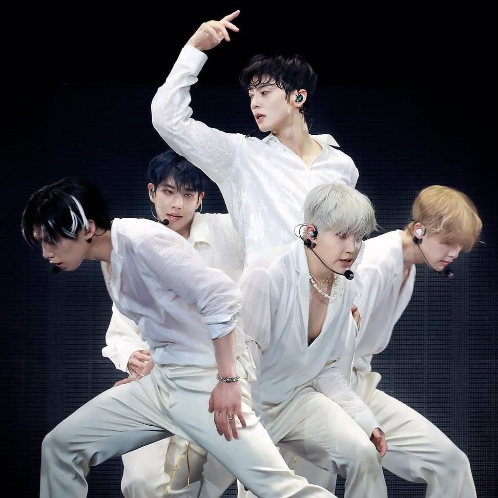 Behind-the-scenes cut of Eunwoo (ASTRO)