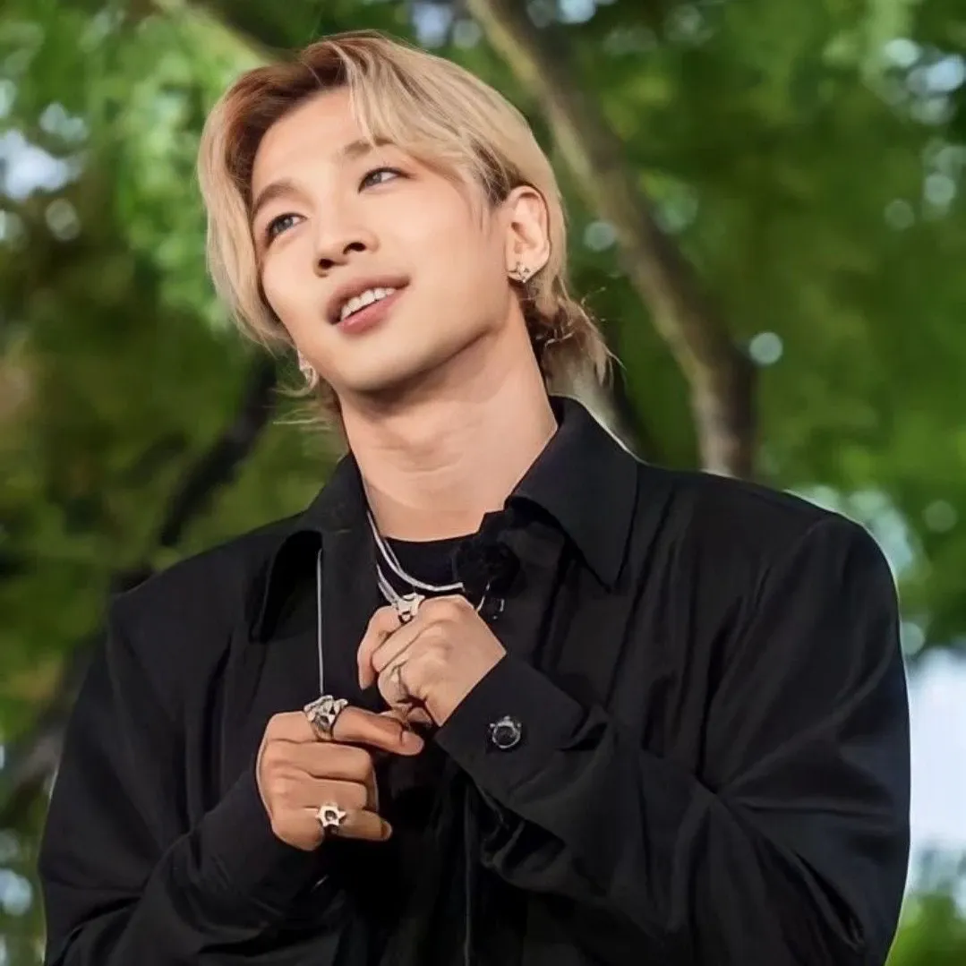 Behind-the-scenes cut of Taeyang (BIGBANG)