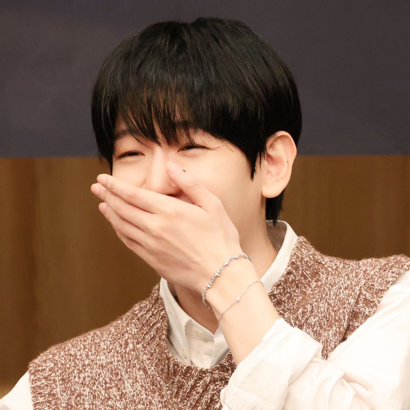 백현 (EXO)의 비하인드 컷