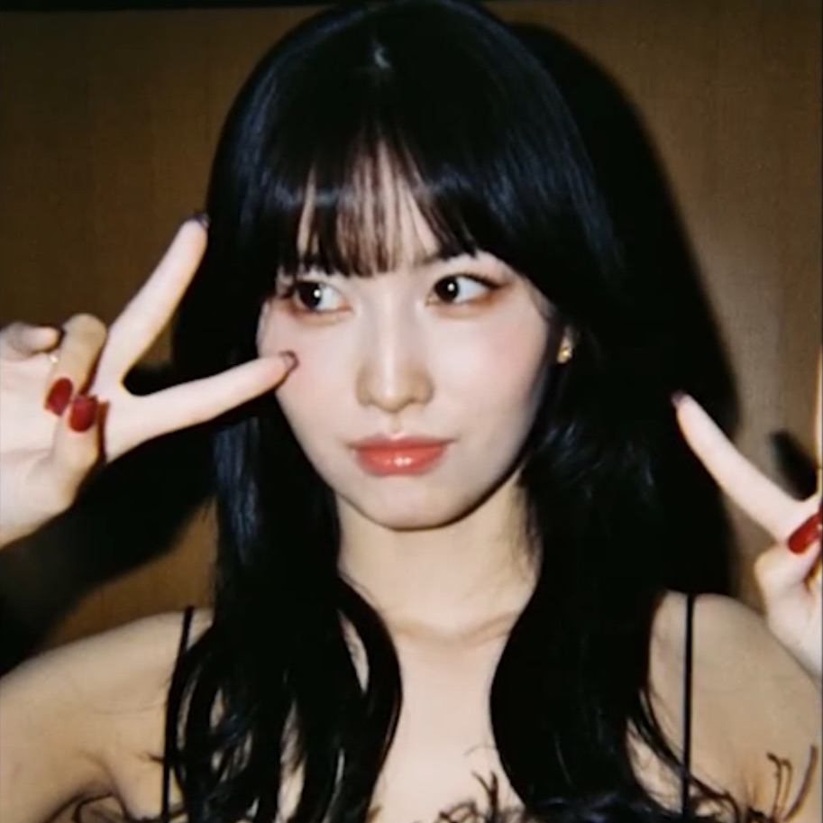 A moment captured by Momo (TWICE)'s fan