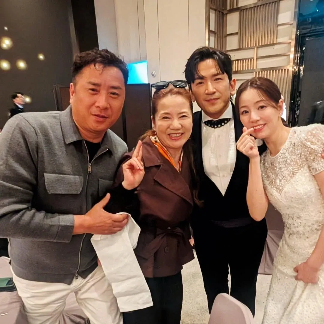 A moment captured by Lee Minwoo (SHINHWA)'s fan