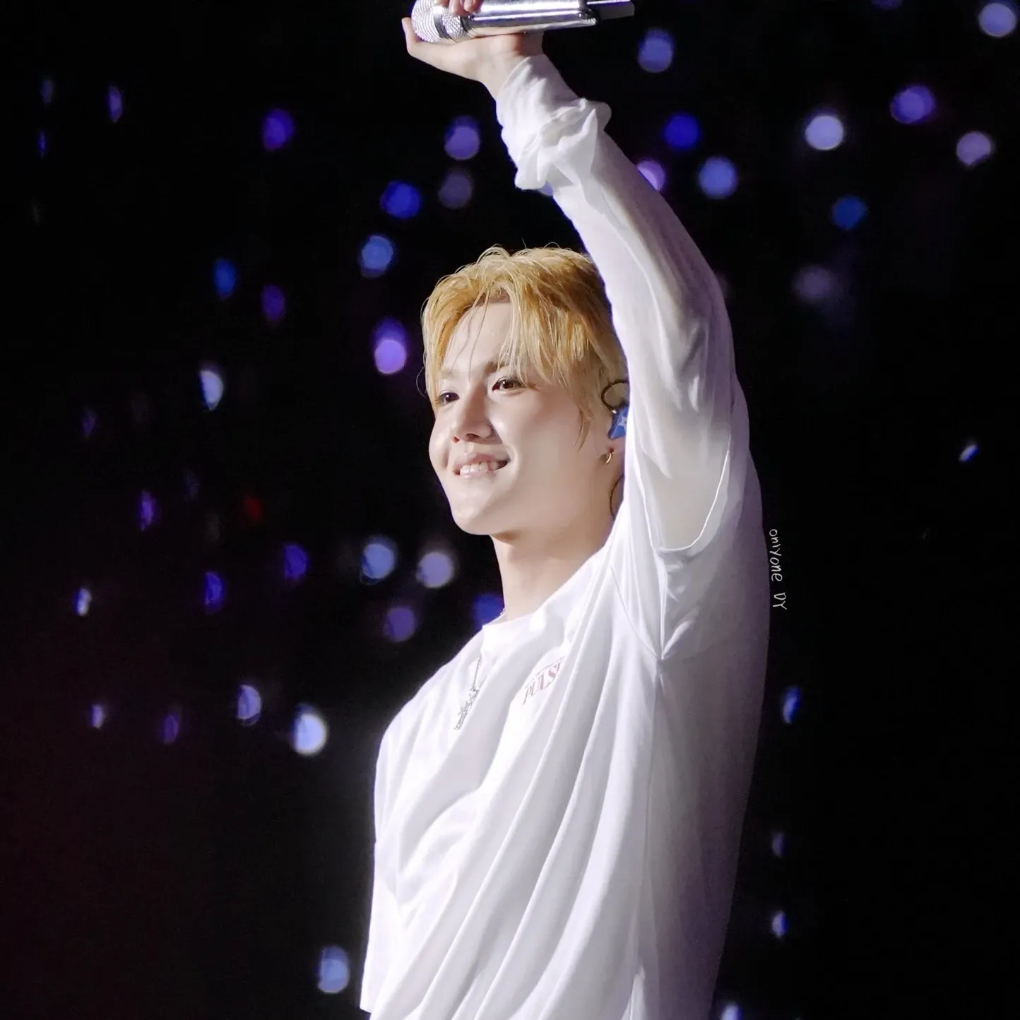 A moment captured by Doyoung (TREASURE)'s fan