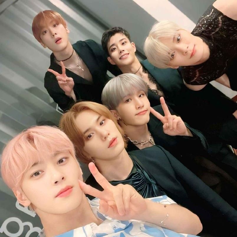 아스트로 최근 활동샷