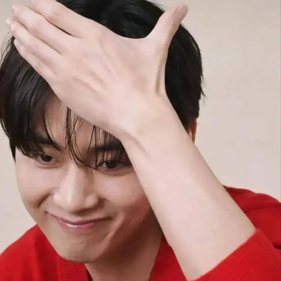 Foto terbaru V (BTS)