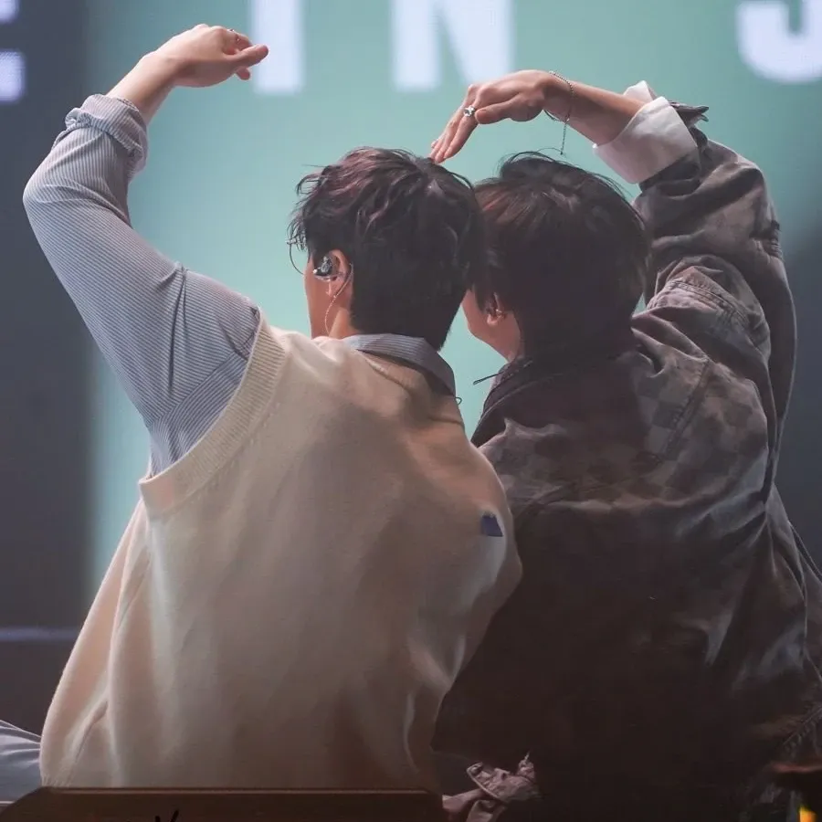 Behind-the-scenes cut of Moonbin (ASTRO)