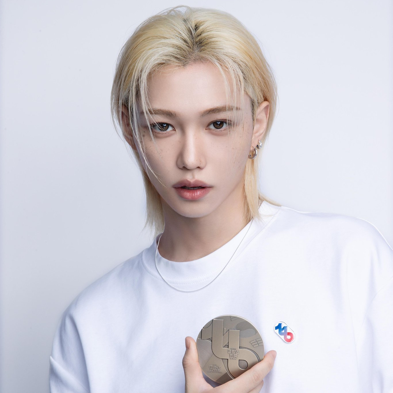 Behind-the-scenes cut of Felix (Stray Kids)