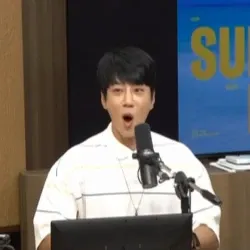 Behind-the-scenes cut of Hwang Chiyeol