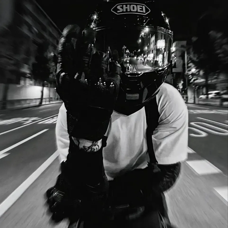 Foto aktivitas terbaru Jungkook (BTS)