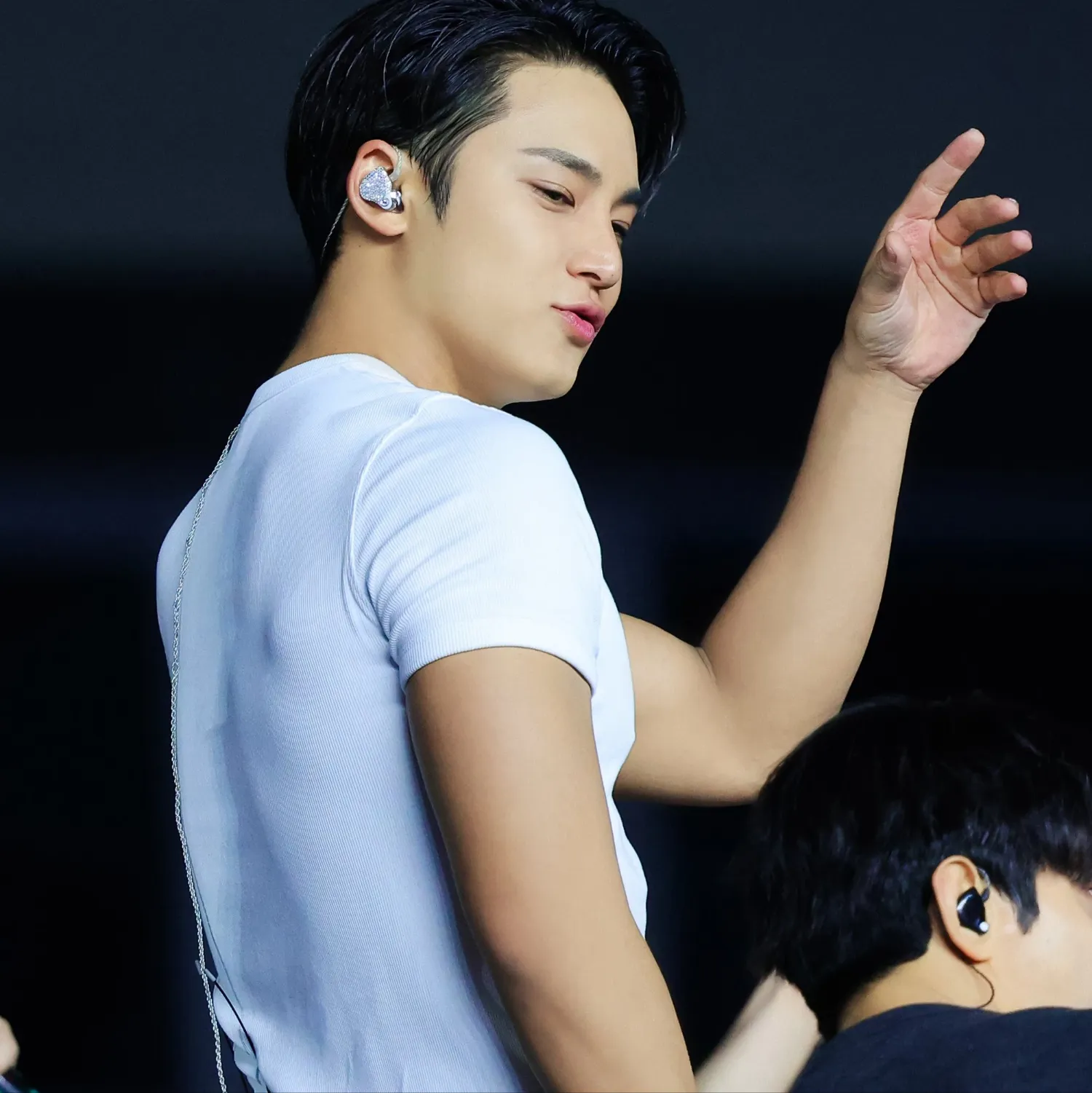 A moment captured by Mingyu (SEVENTEEN)'s fan