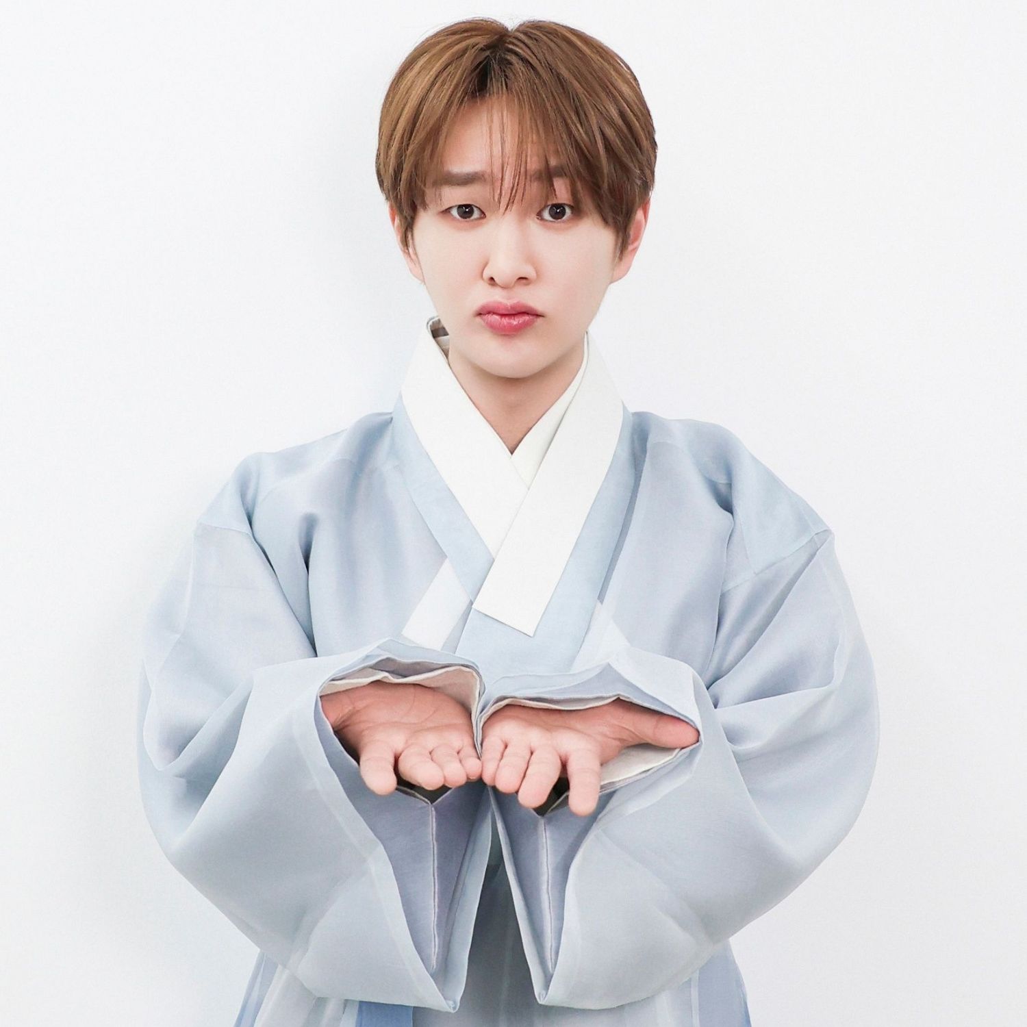 Latest photo of Onew (SHINee)