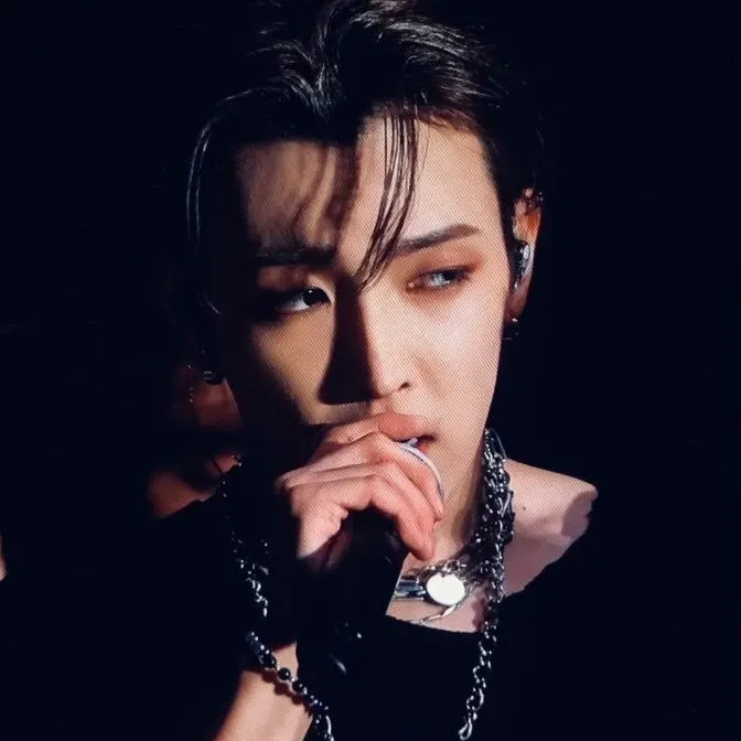 Behind-the-scenes cut of Hongjoong (ATEEZ)