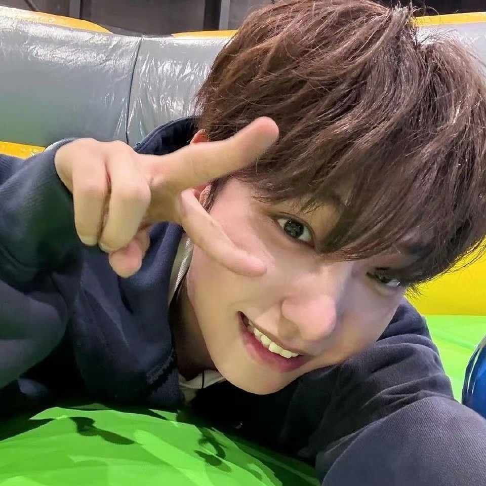 Behind-the-scenes cut of Myeong Jaehyun (BOYNEXTDOOR)