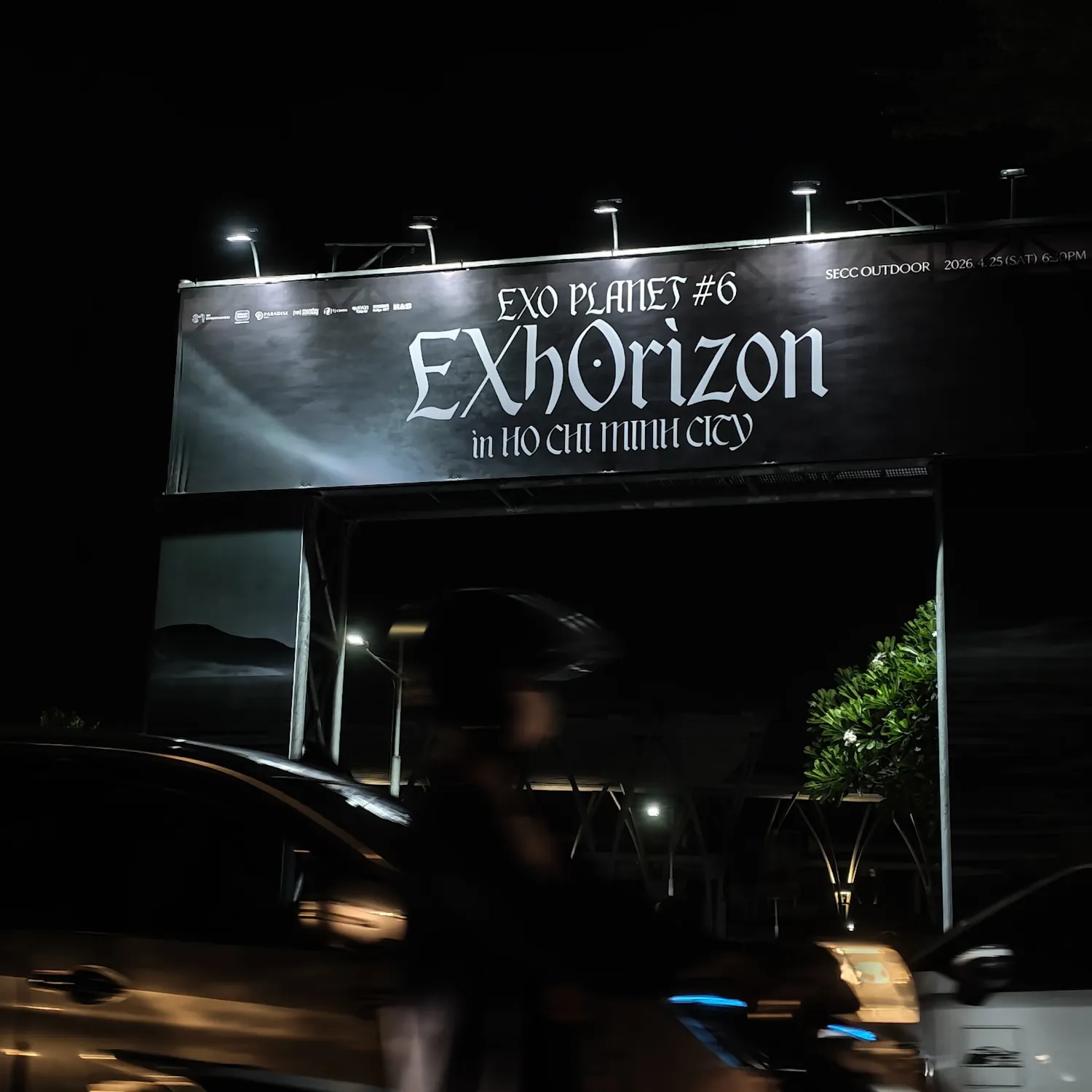 Momen yang diabadikan oleh penggemar D.O. (EXO)