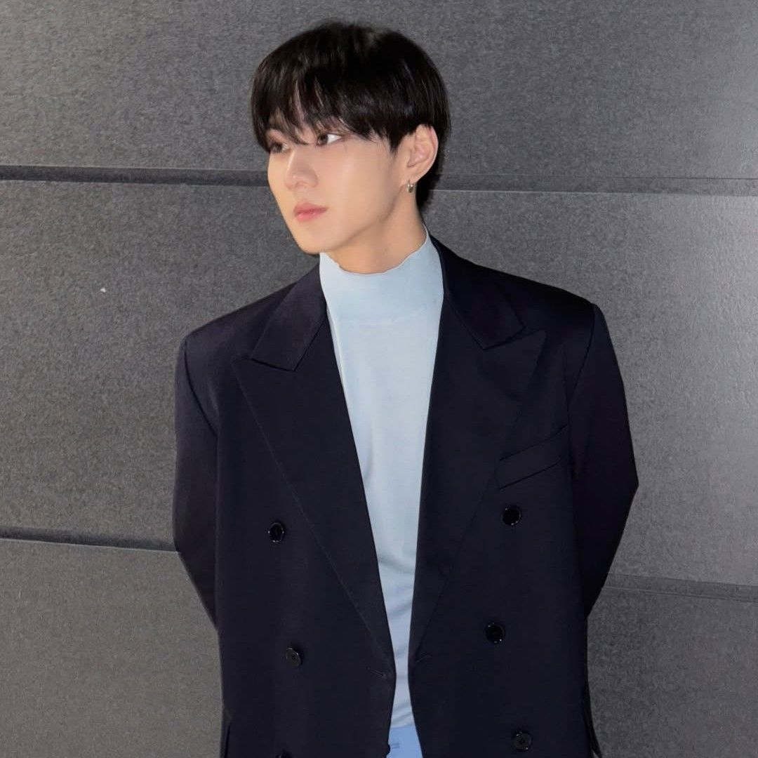 Latest photo of Jungwon (ENHYPEN)