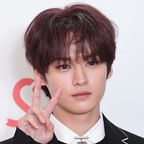 Latest photo of Lee Know (Stray Kids)