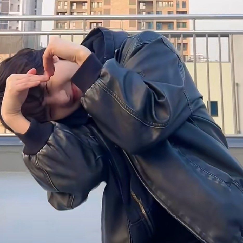 A moment captured by Hui (PENTAGON)'s fan