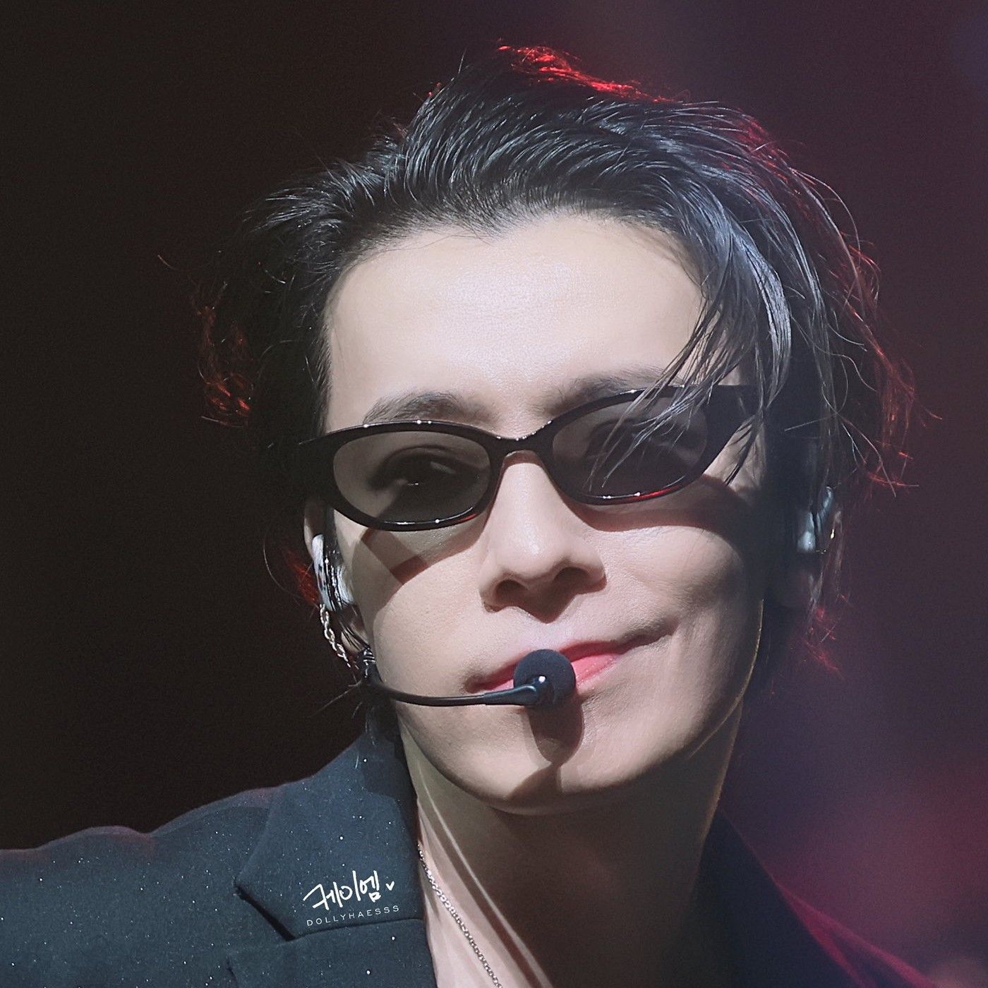 Behind-the-scenes cut of Donghae (Super Junior)