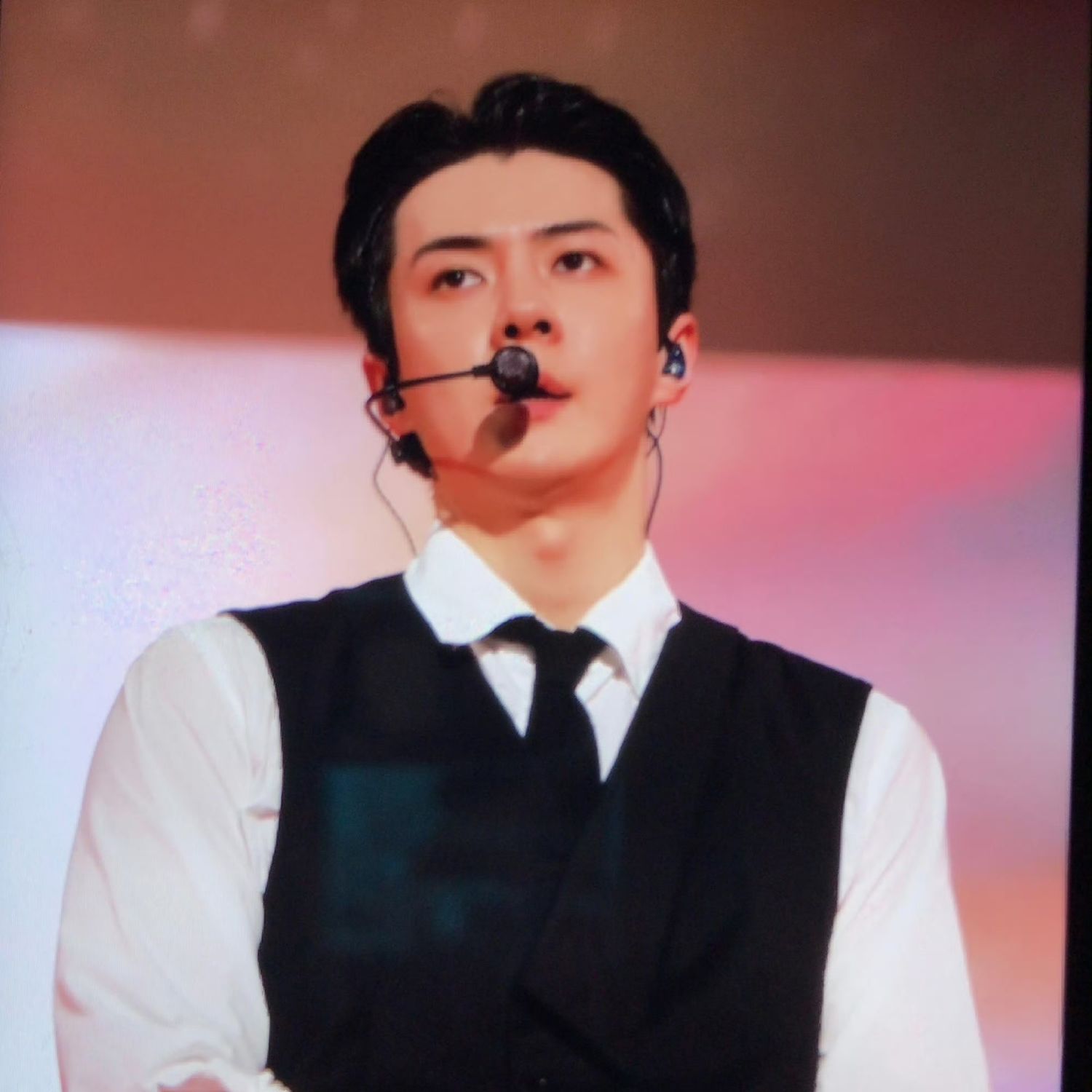 세훈 (EXO)의 최신 사진