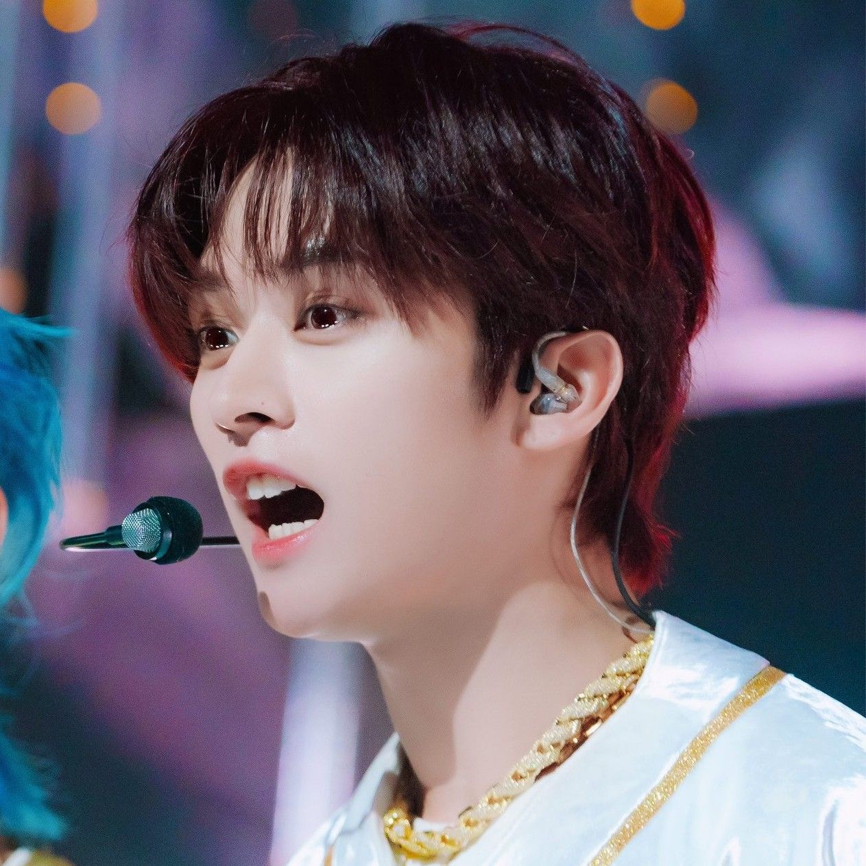 Behind-the-scenes cut of Lee Know (Stray Kids)