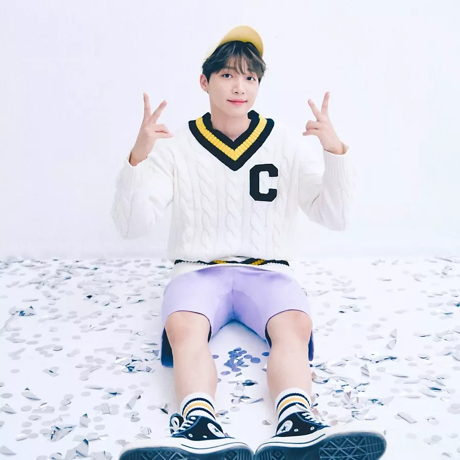 A moment captured by Jeong Sewoon's fan