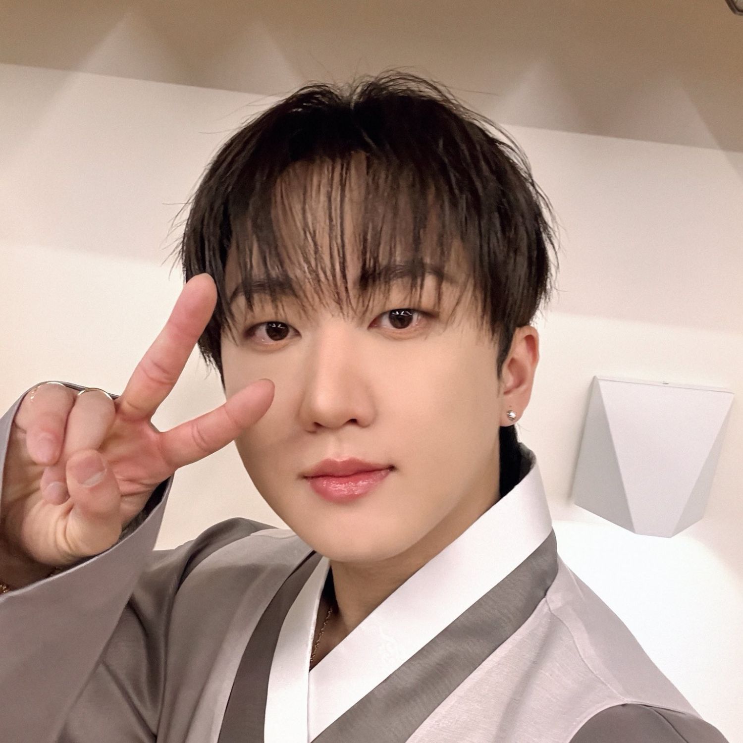 Latest photo of Changbin (Stray Kids)