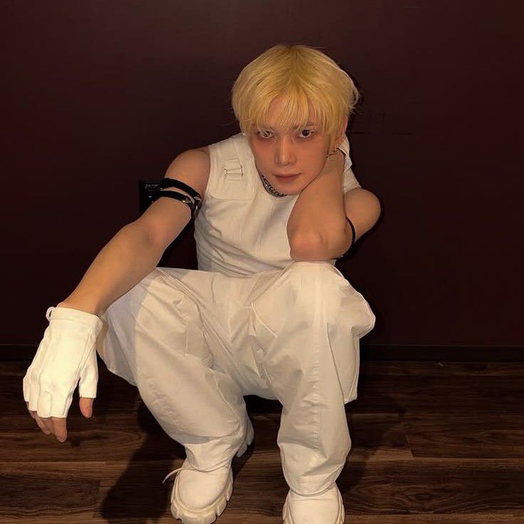 에이티즈 최근 활동샷