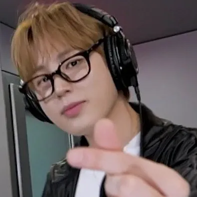 Recent activity shot of Ha Sungwoon