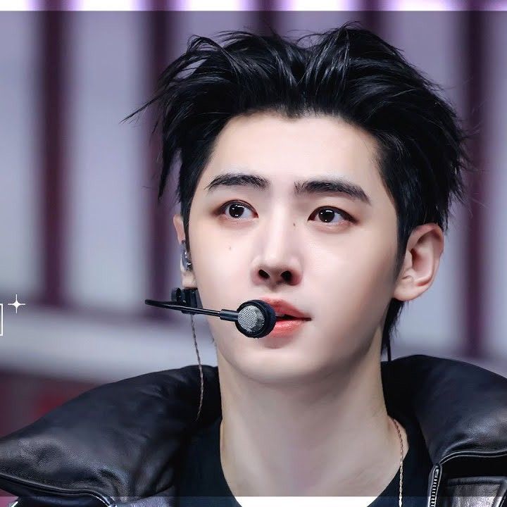 ソンフン (ENHYPEN)の最新写真