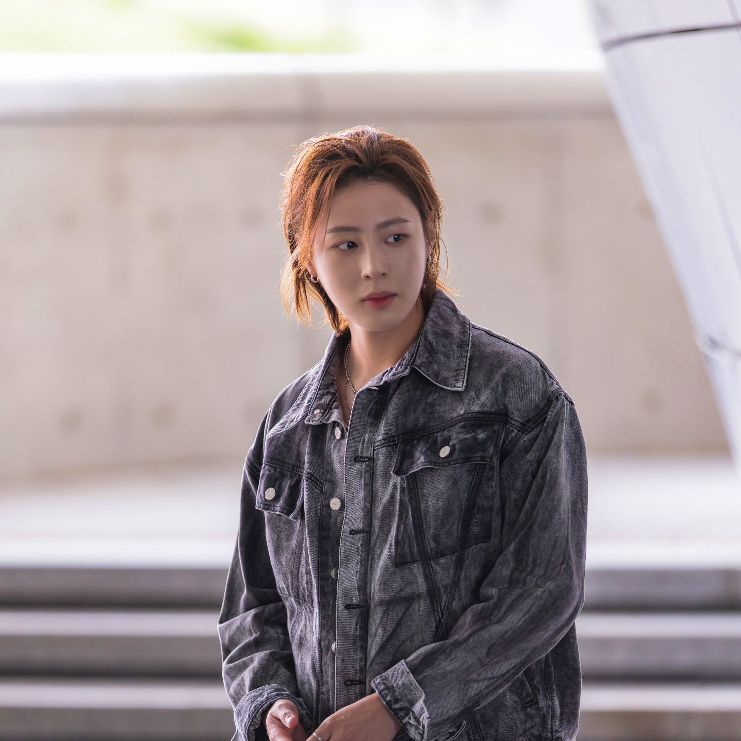 A moment captured by Ha Sungwoon's fan