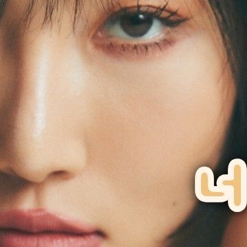 Behind-the-scenes cut of Hwasa (MAMAMOO)