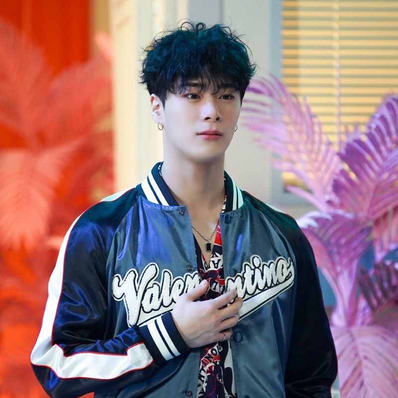 A moment captured by Moonbin (ASTRO)'s fan