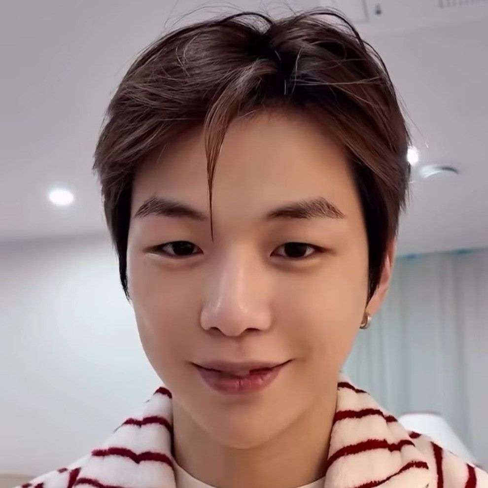 강다니엘의 최신 사진