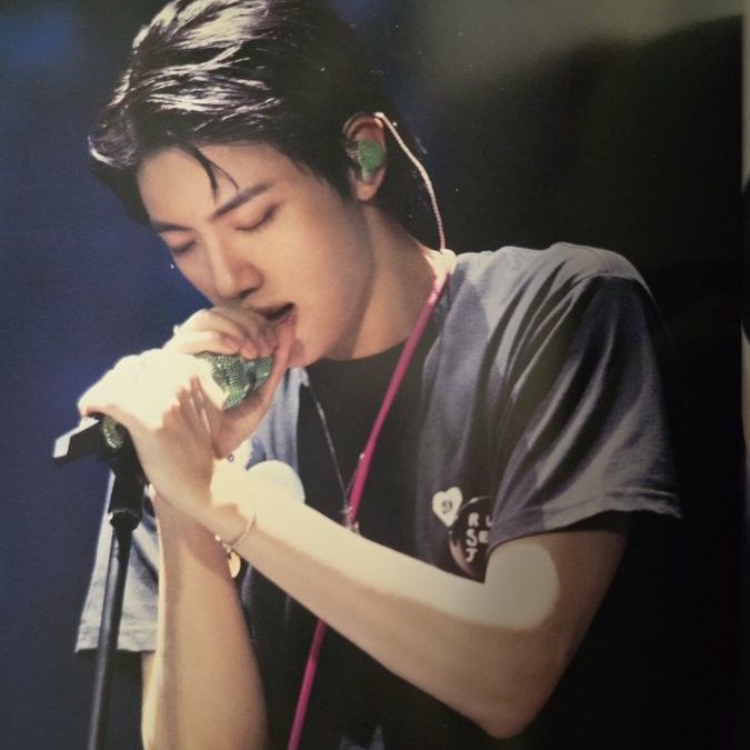 ジン (BTS)の舞台裏ショット