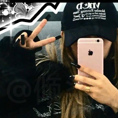 Recent activity shot of Soyeon (i-dle)