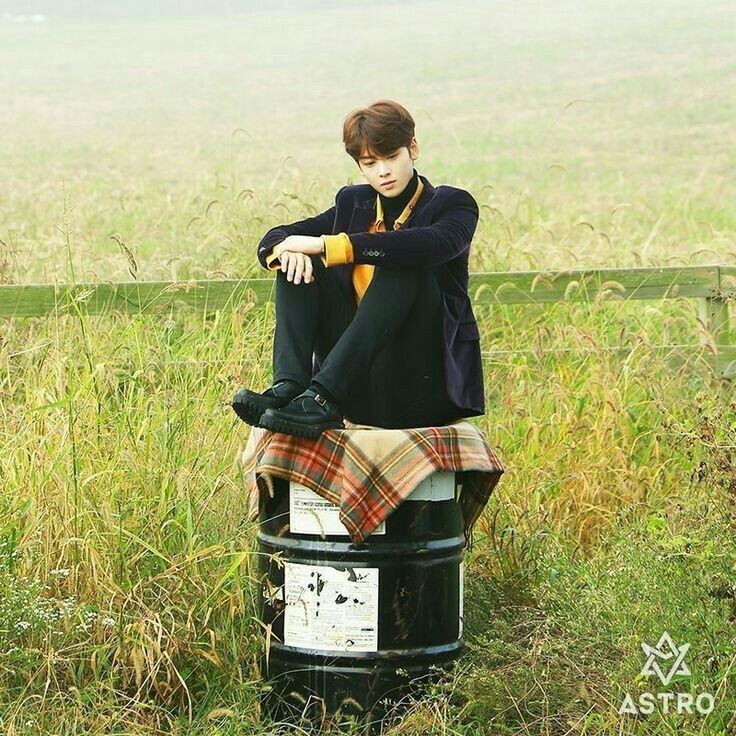 Behind-the-scenes cut of Eunwoo (ASTRO)